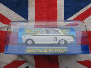 ScaleXtric C2913  Ford Lotus Cortina